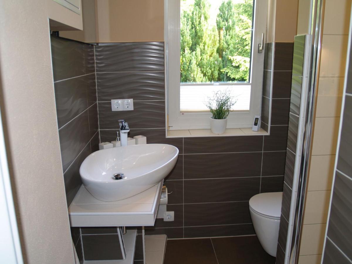 Apartment With Private Terrace Friedrichshohe  외부 사진